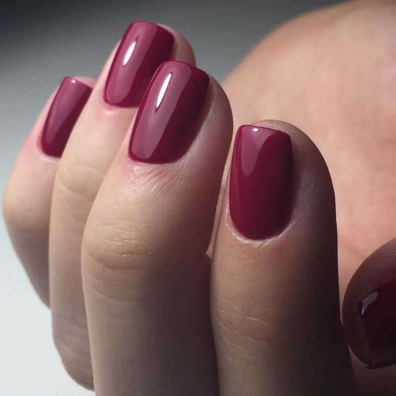 OPI Miami Beet