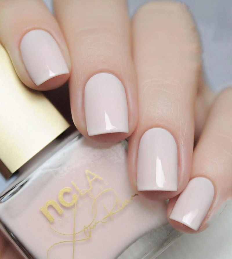 Essie нюдовые лаки