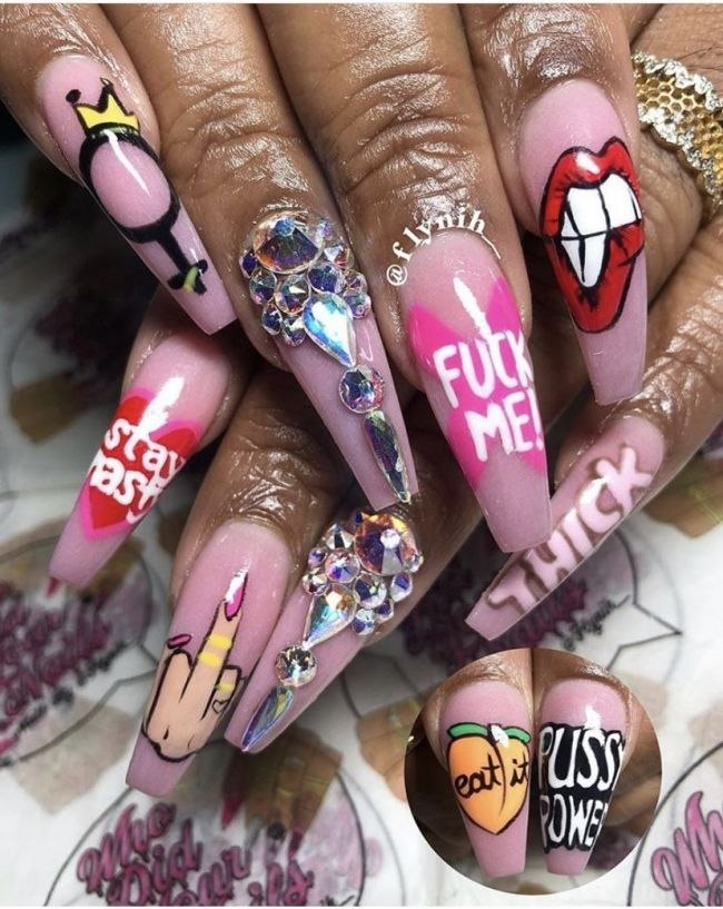 Пошлые рисунки на ногтях