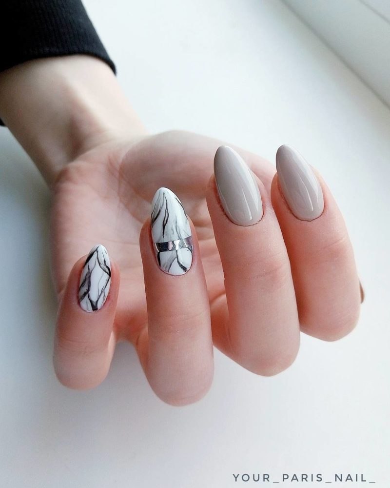 Мраморный маникюр