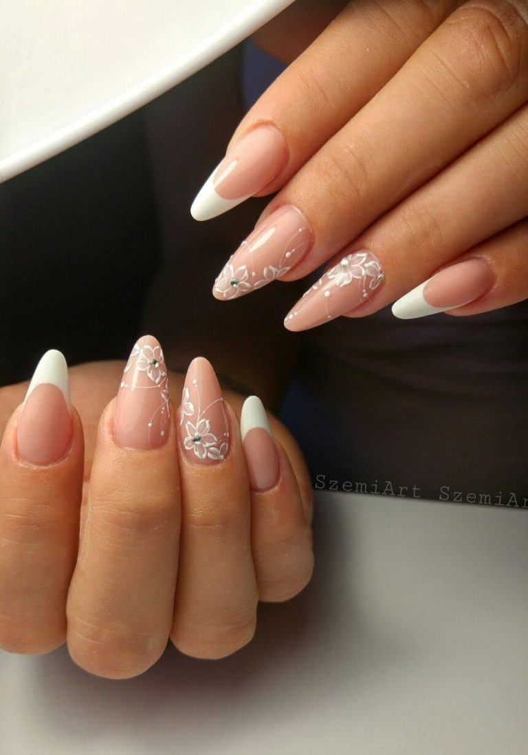 Маникюр наращивание френч миндаль