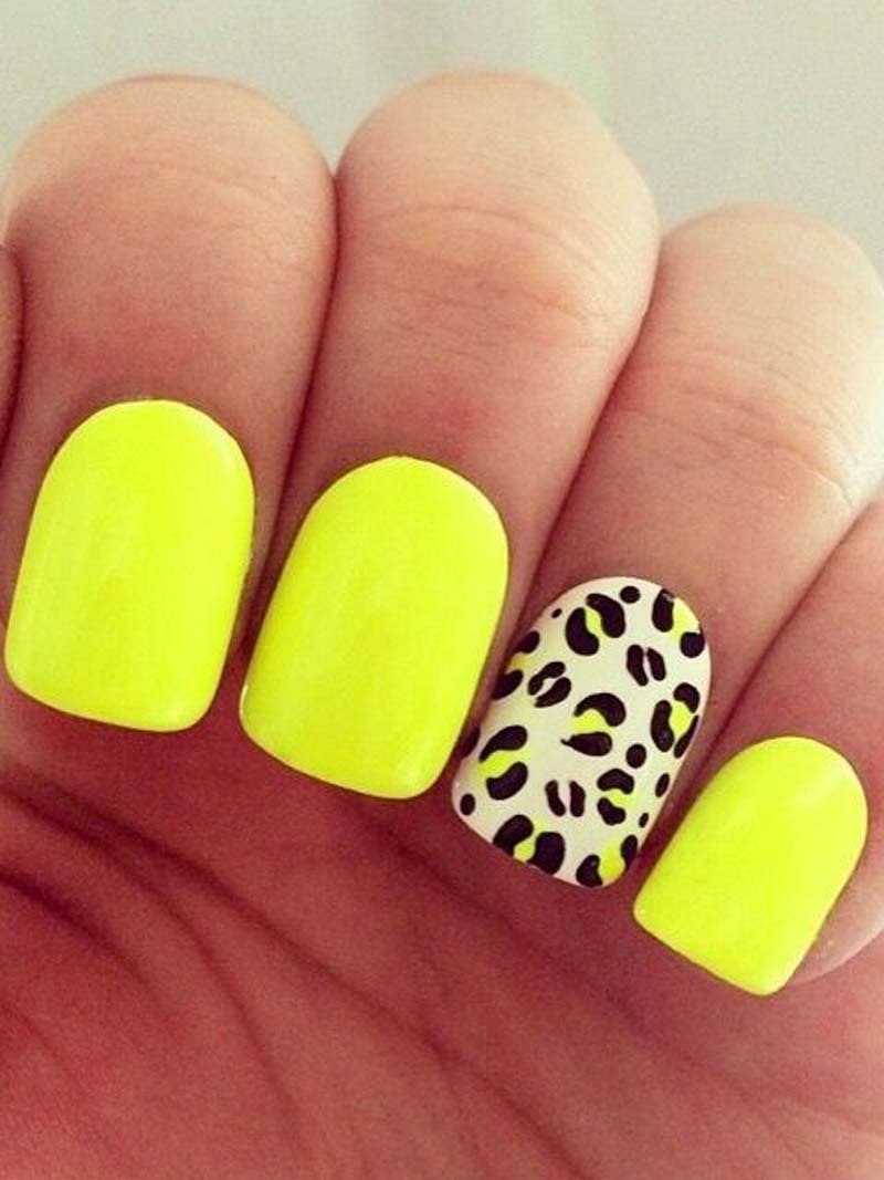 Яркие длинные ногти