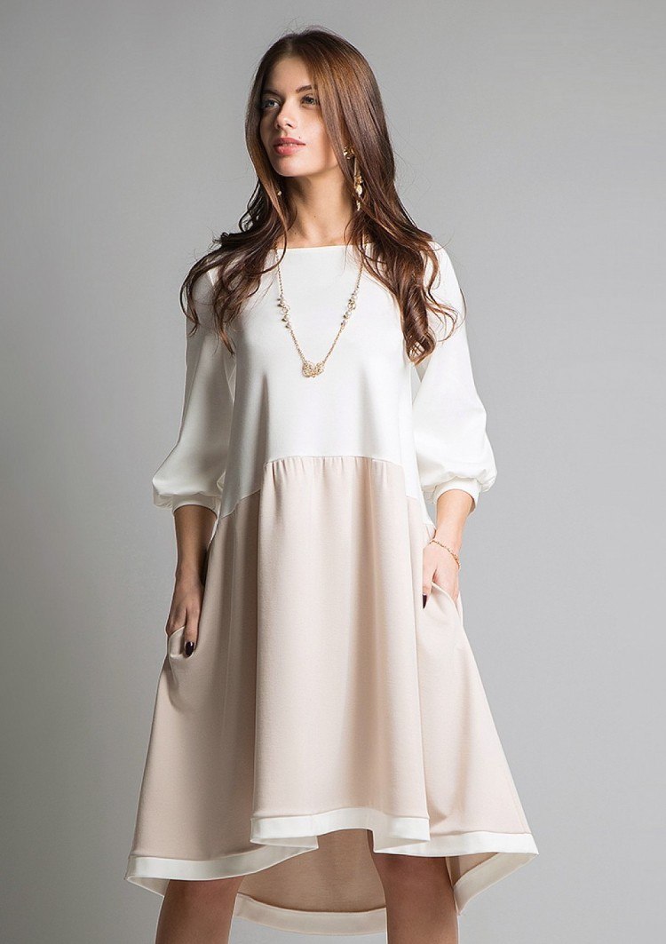 Платье с воланами