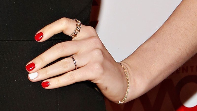 OPI Red Apple