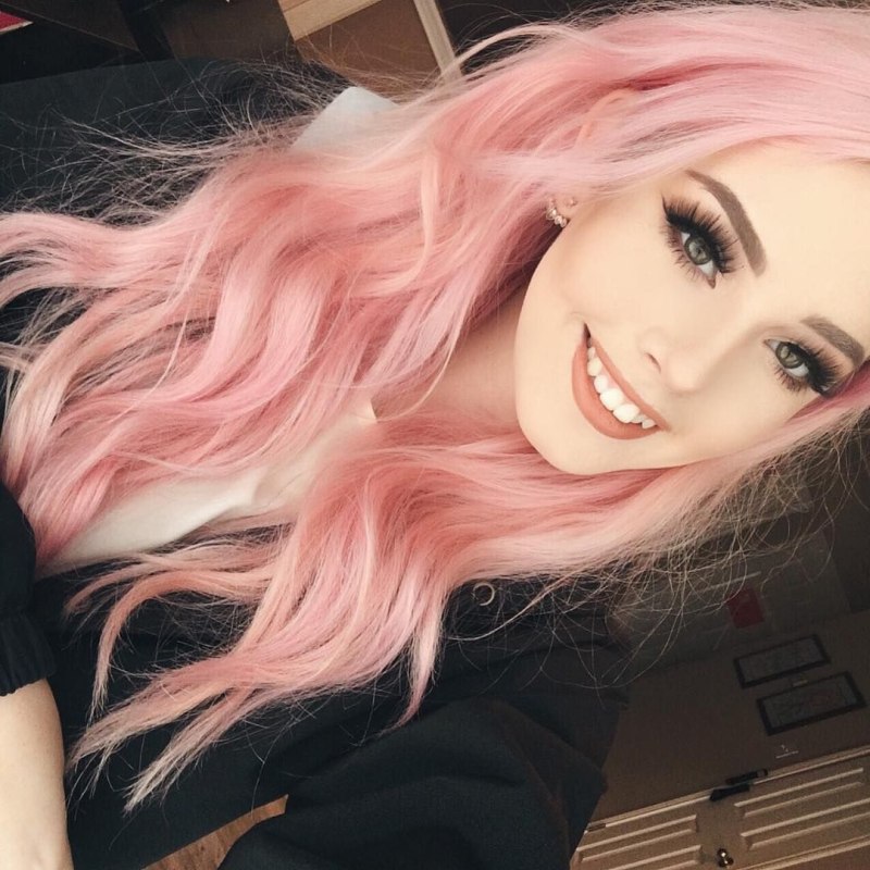 Hailie Barber розовые