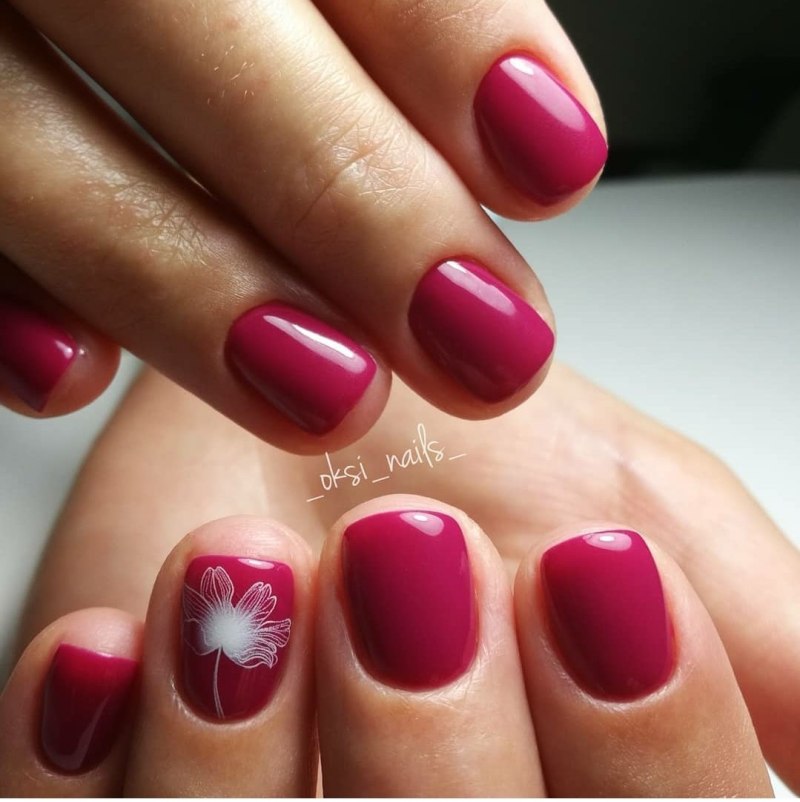 Бордовый Essie