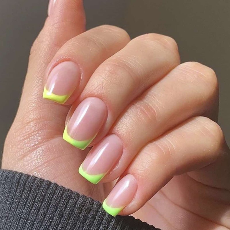 Маникюр желтый френч