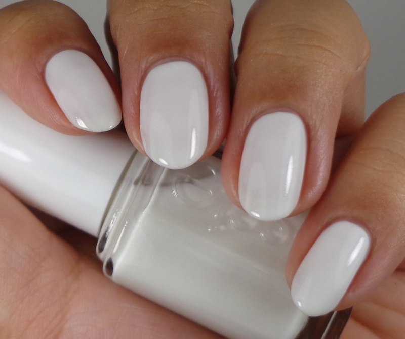 Лак Essie 01 белый