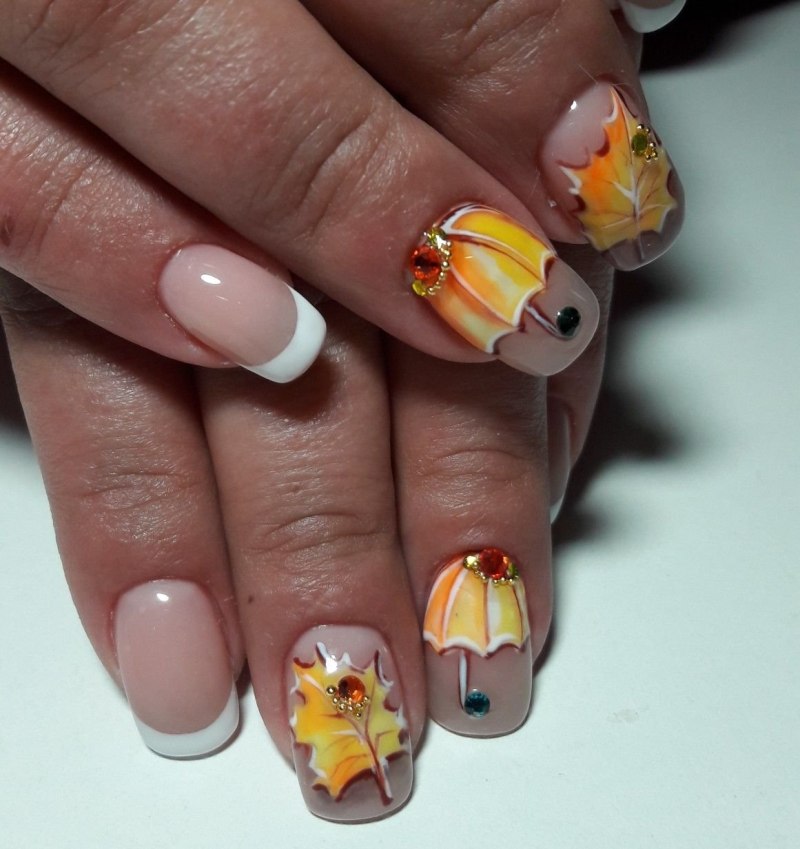 Осенний френч на ногтях