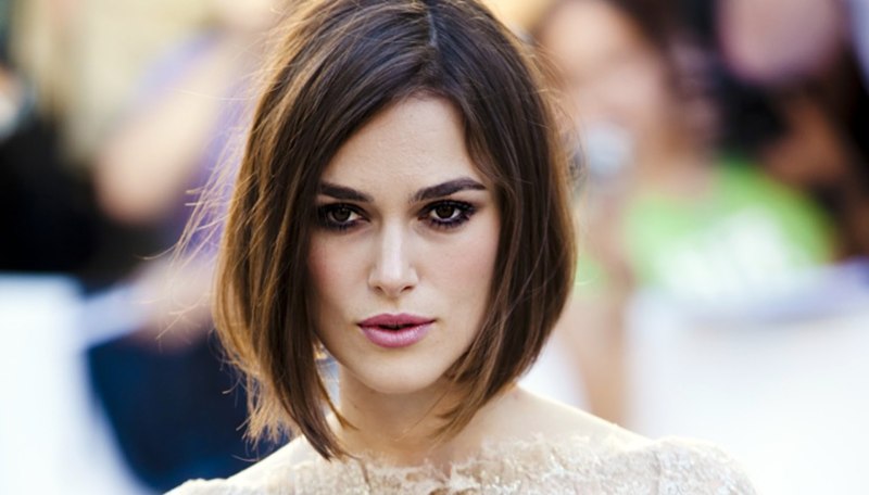 Прямое каре с челкой наискосок