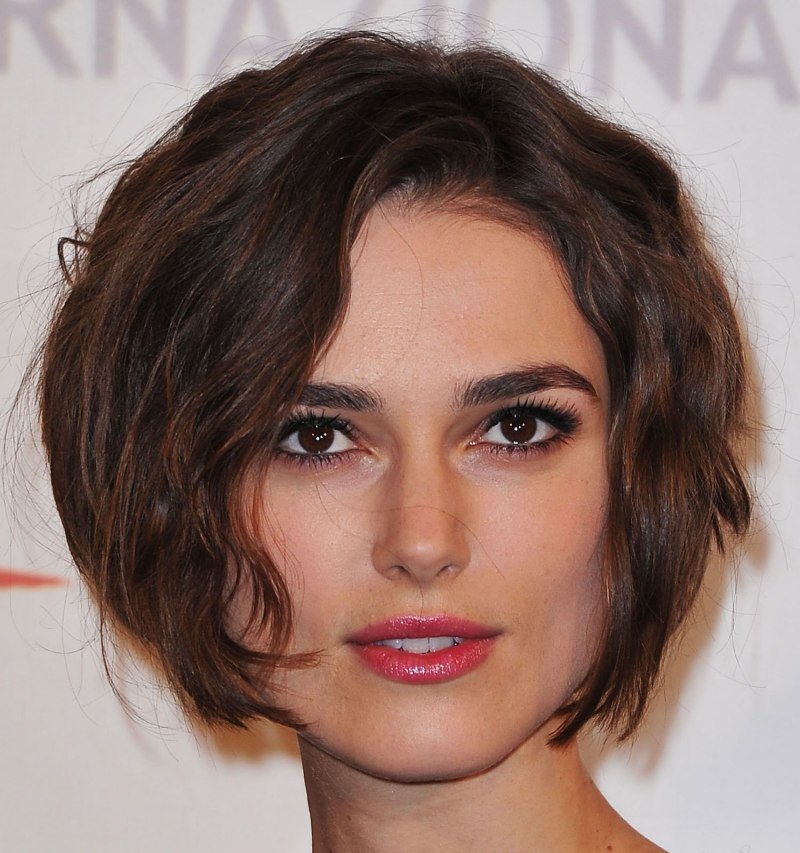 Каре на волнистые волосы