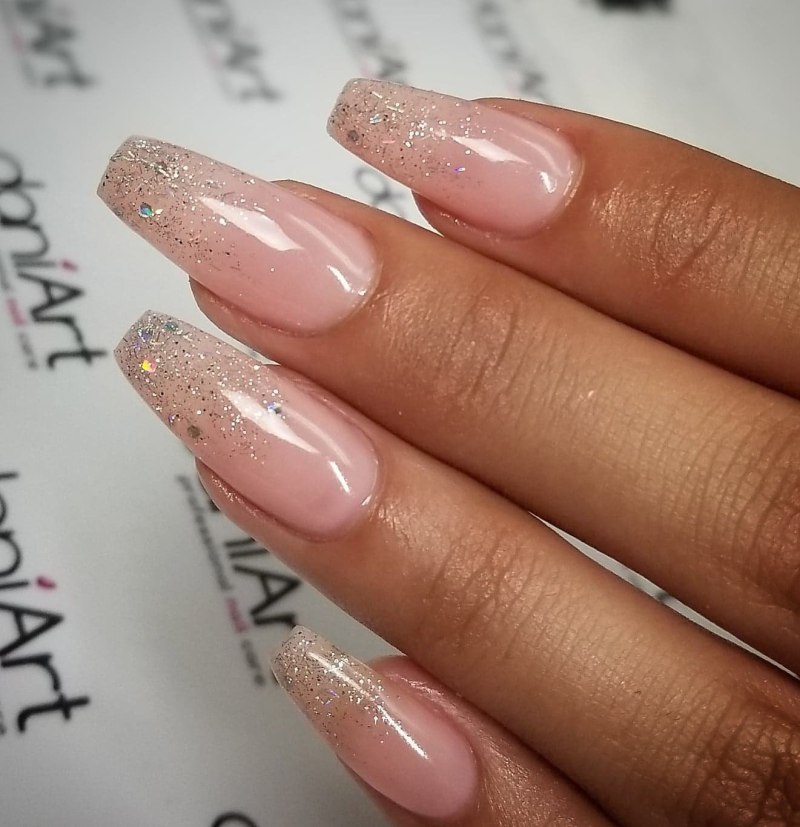 Блестящий френч Миллениум миндаль