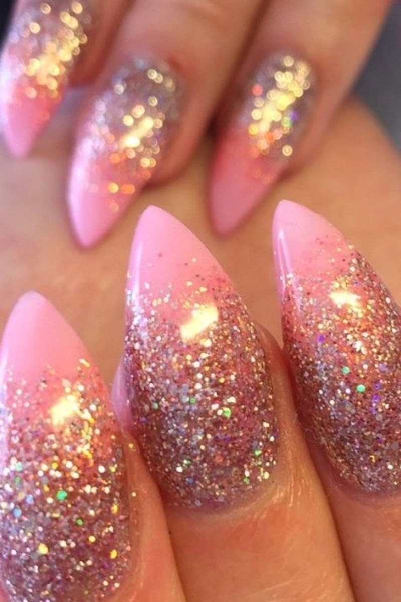 Ногти с блестками