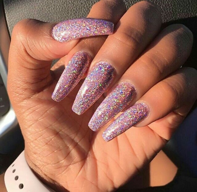 Красивые блестящие ногти