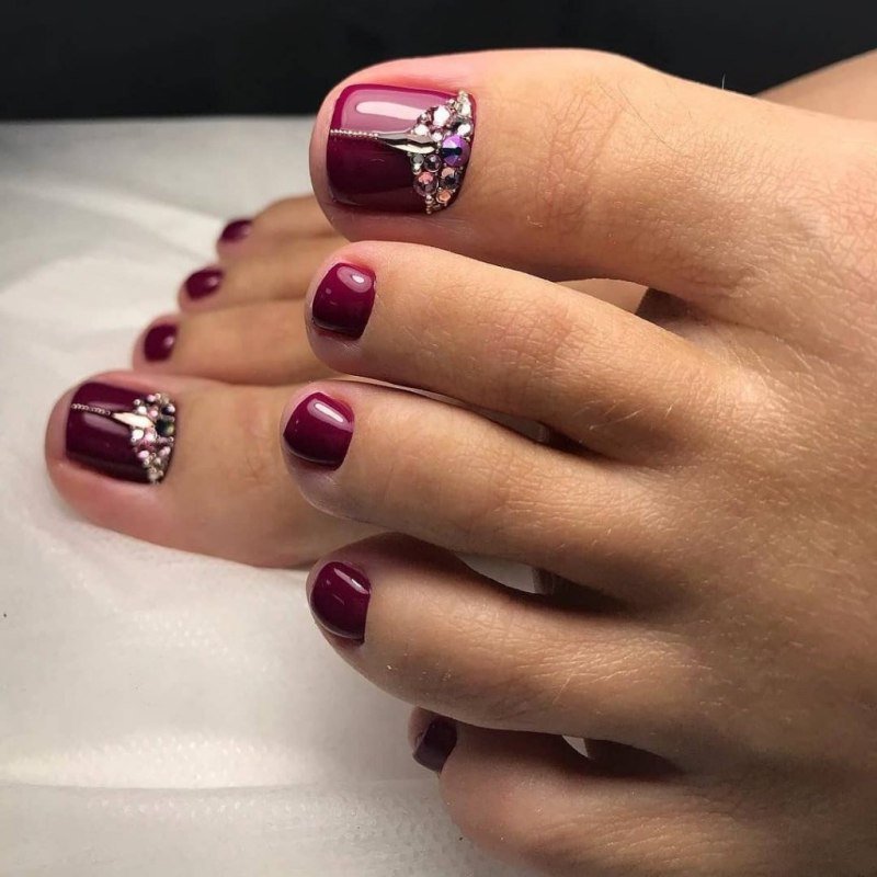 Модный педикюр