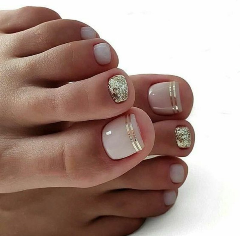 Маникюр и педикюр