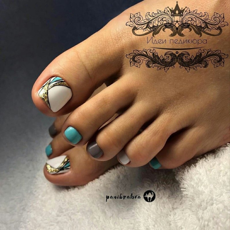 Педикюр знаменитостей 2021