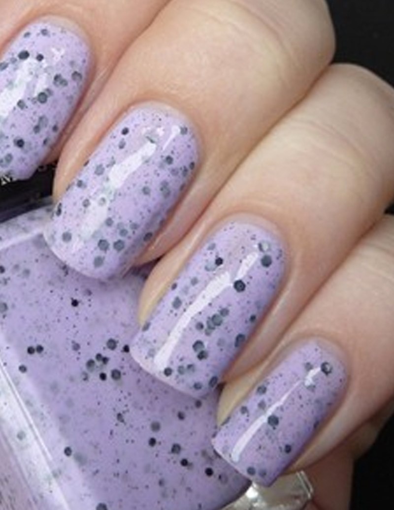 Нюдовый маникюр перепелиное яйцо