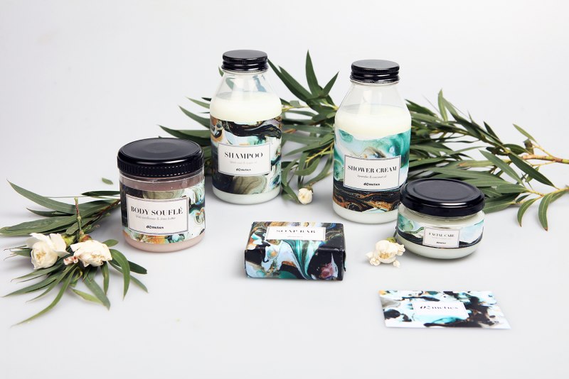 Черная этикетка на косметике