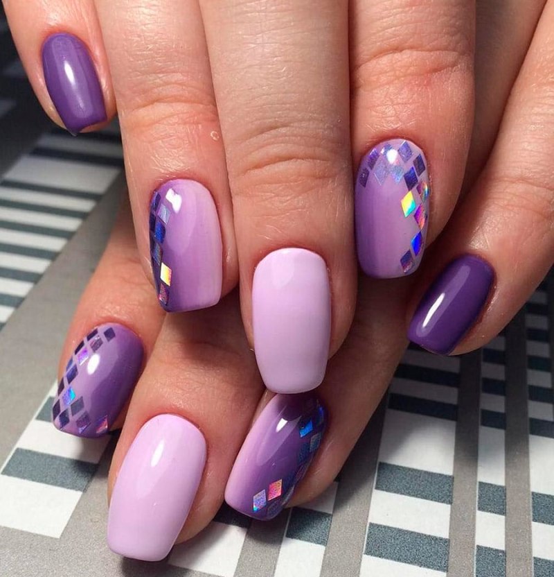 Маникюр в черешневых тонах