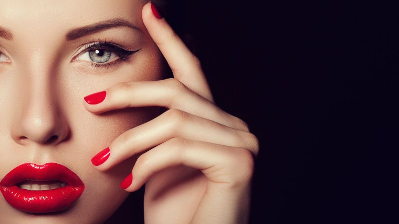 Маникюр реклама