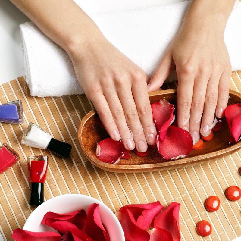 Красивый маникюр это визитная карточка