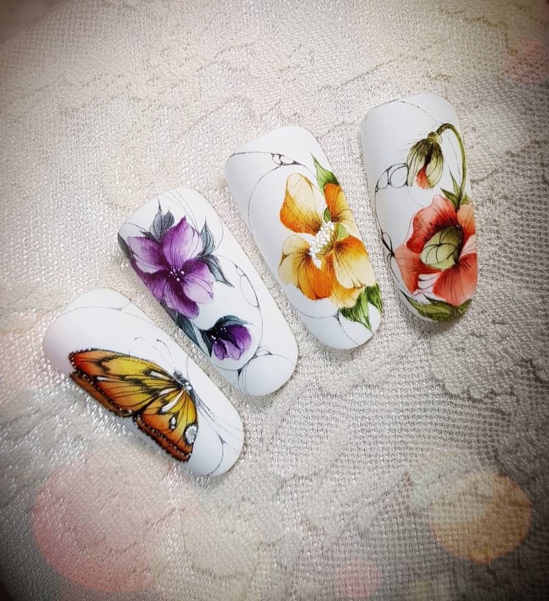 Осенний маникюр акварель