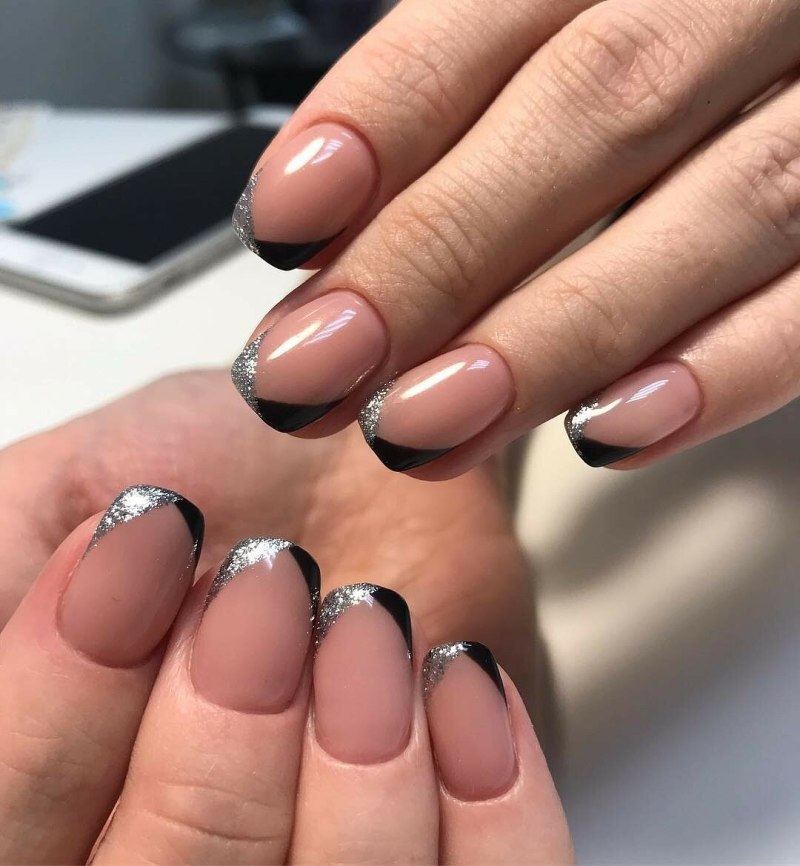 Френч маникюр на короткие ногти