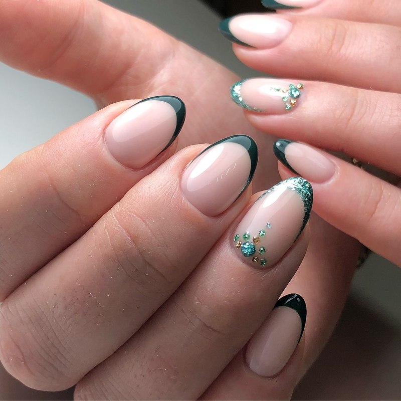 Белый френч