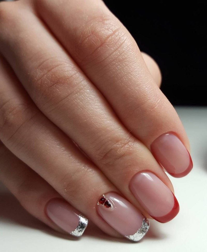 Френч маникюр