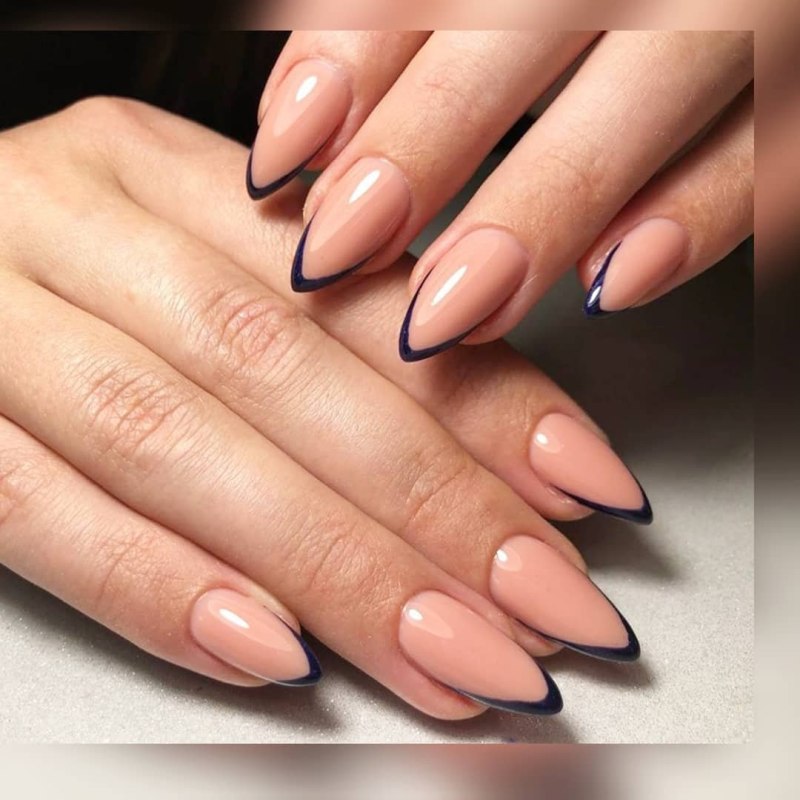 Острый миндаль черный френч