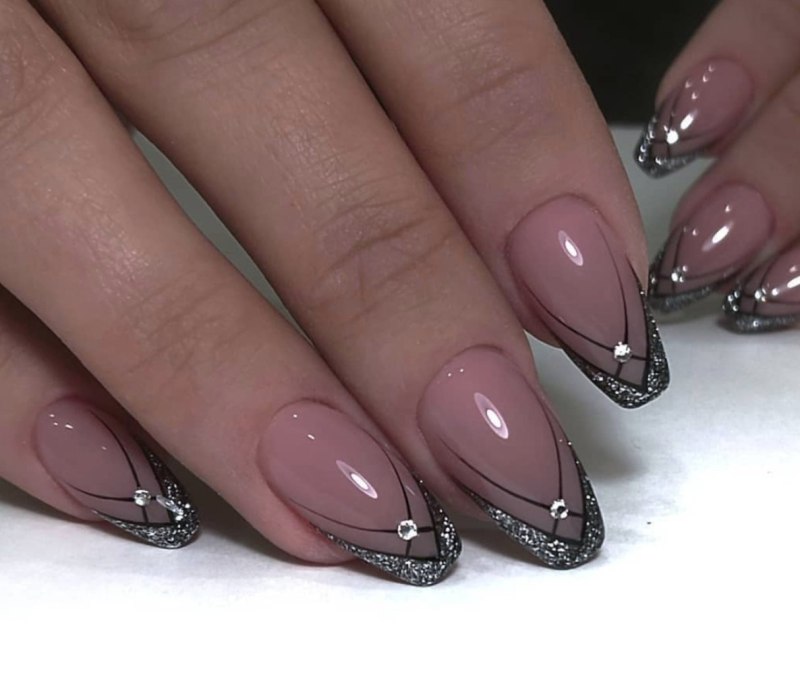 Форма ногтей для маникюра миндаль френч