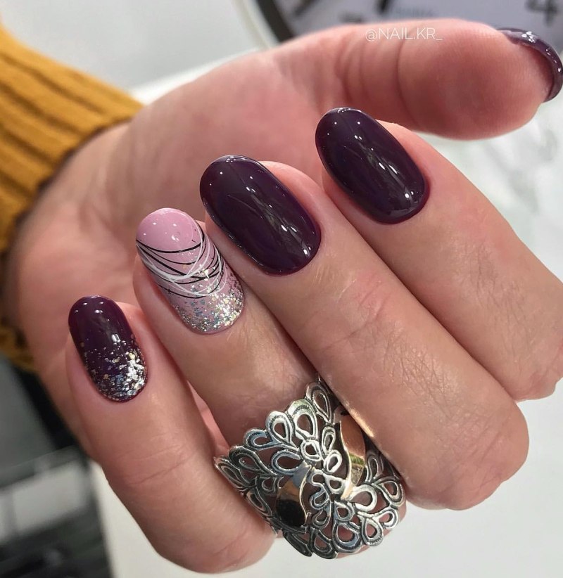 Маникюр 2022 бордовый с паутинкой