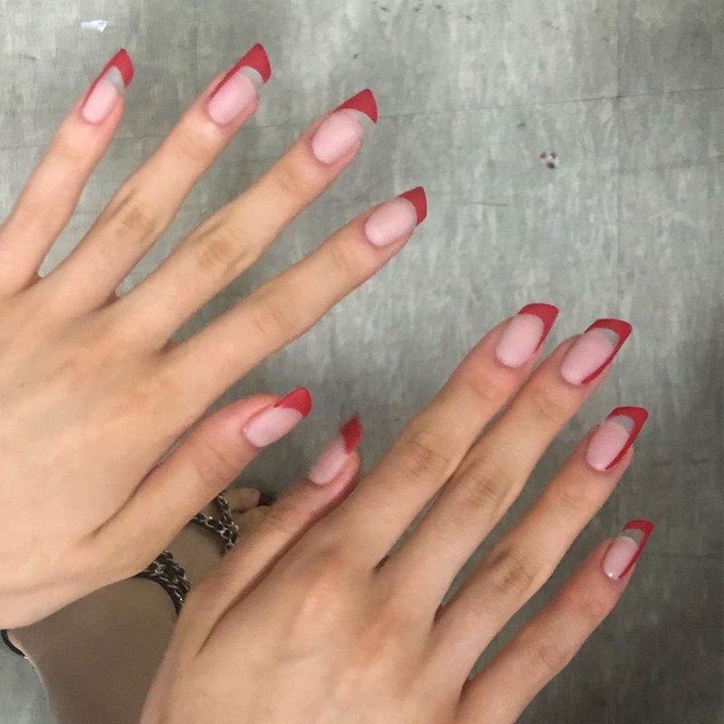 Маникюр разные руки