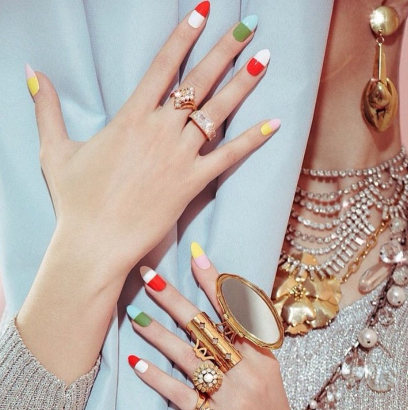 Разноцветный маникюр