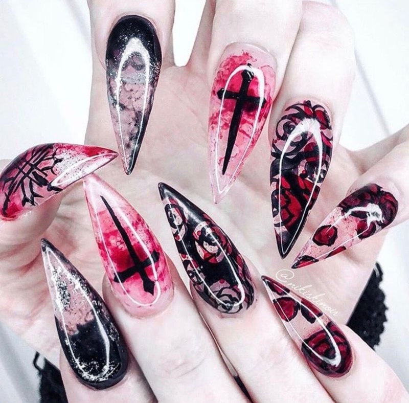 Маникюр в стиле дракона