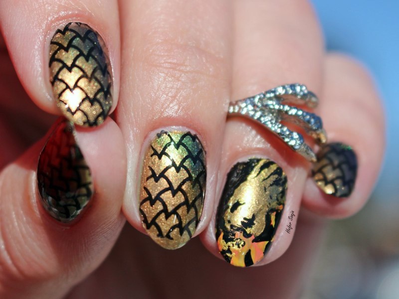 Модные длинные ногти