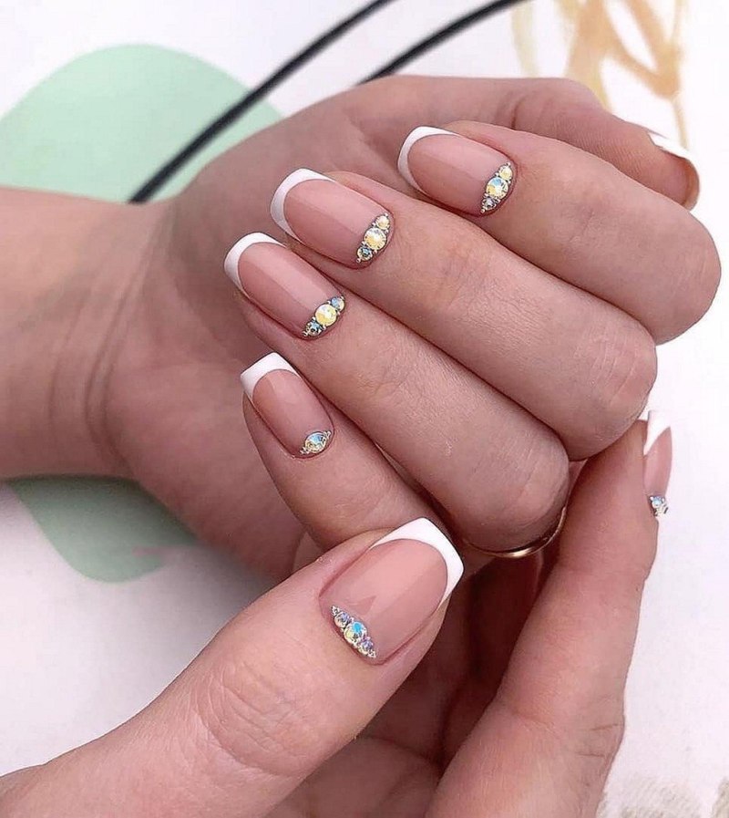 Френч маникюр на короткие ногти