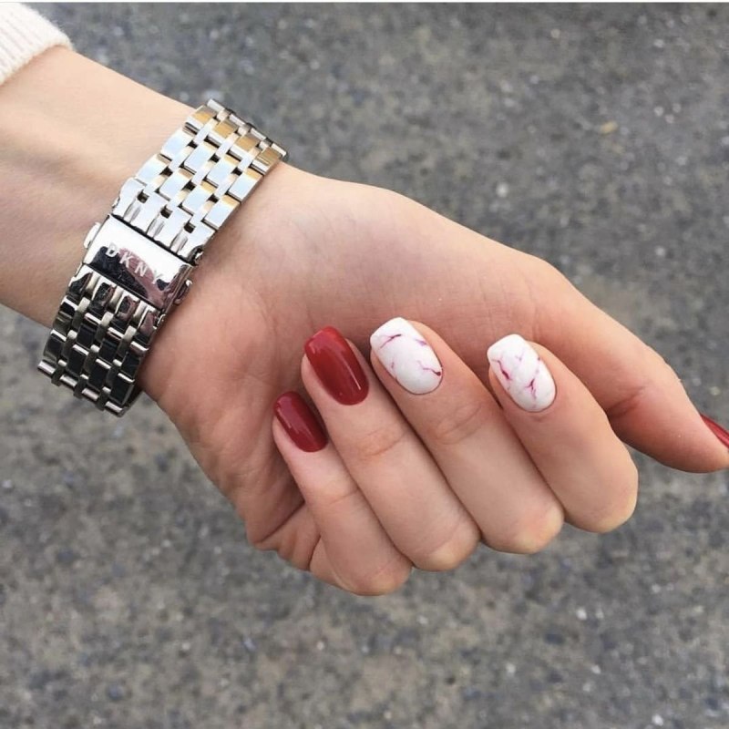 Красный маникюр на квадратные ногти