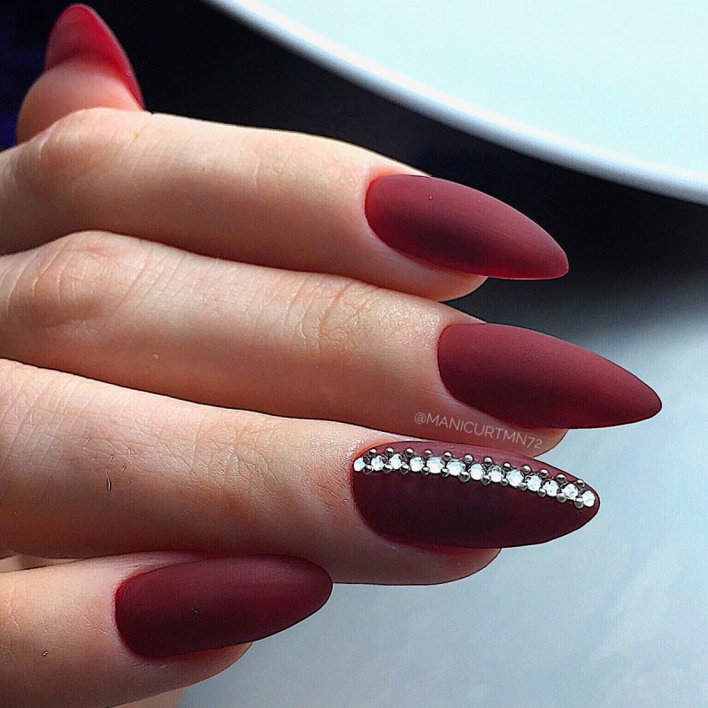 Маникюр нюдовый 2022 миндаль миндаль