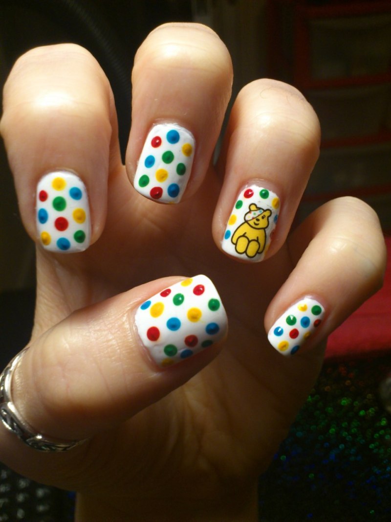 Летние яркие ногти для подростков