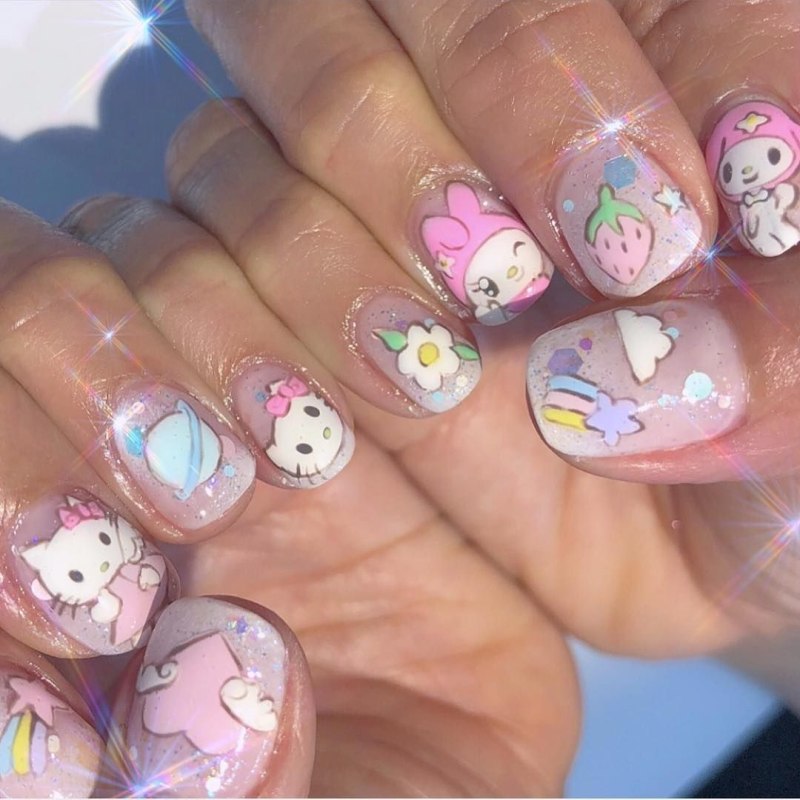 Шнуровка на ногтях