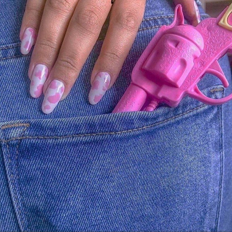 Инди кит ногти короткие