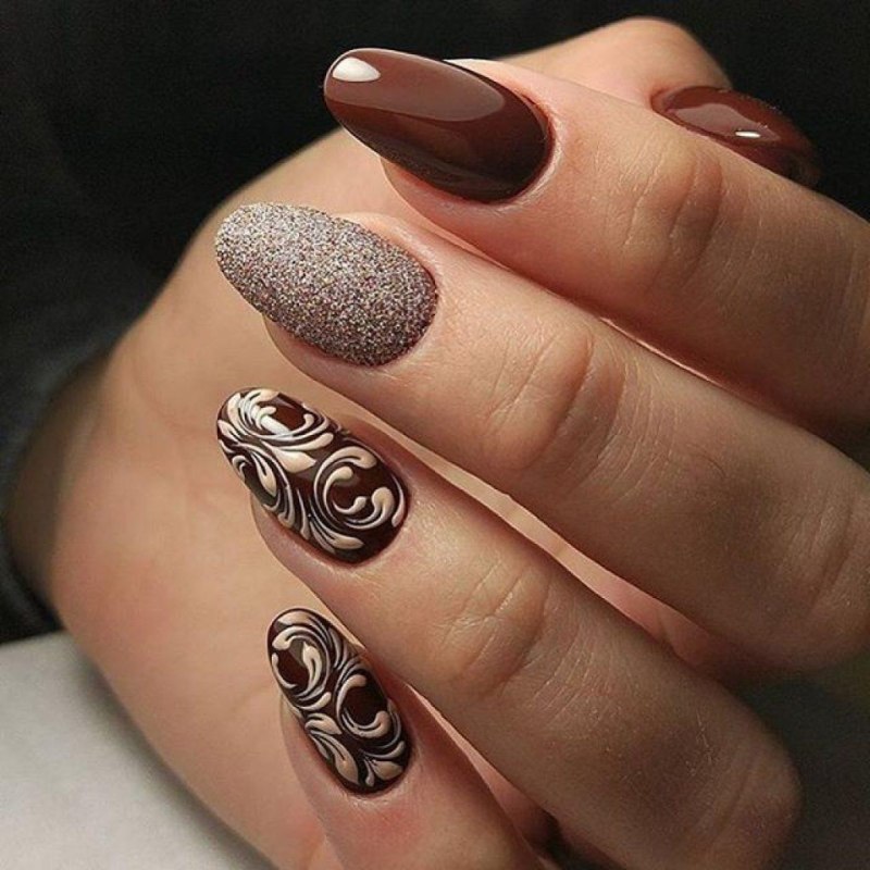 Маникюр коричневый матовый