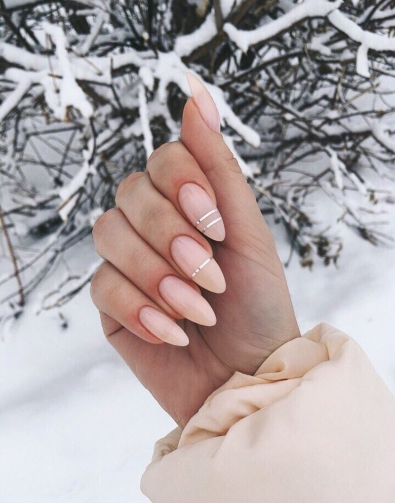 Ногти нюд миндаль 2020