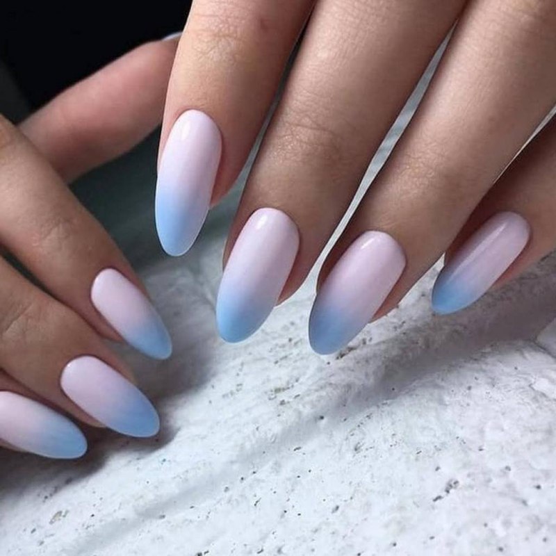 Градиент маникюр миндалевидной формы