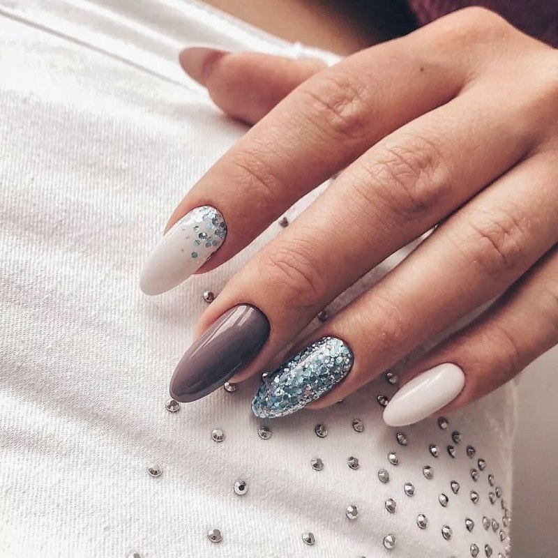 Маникюр на миндальные ногти