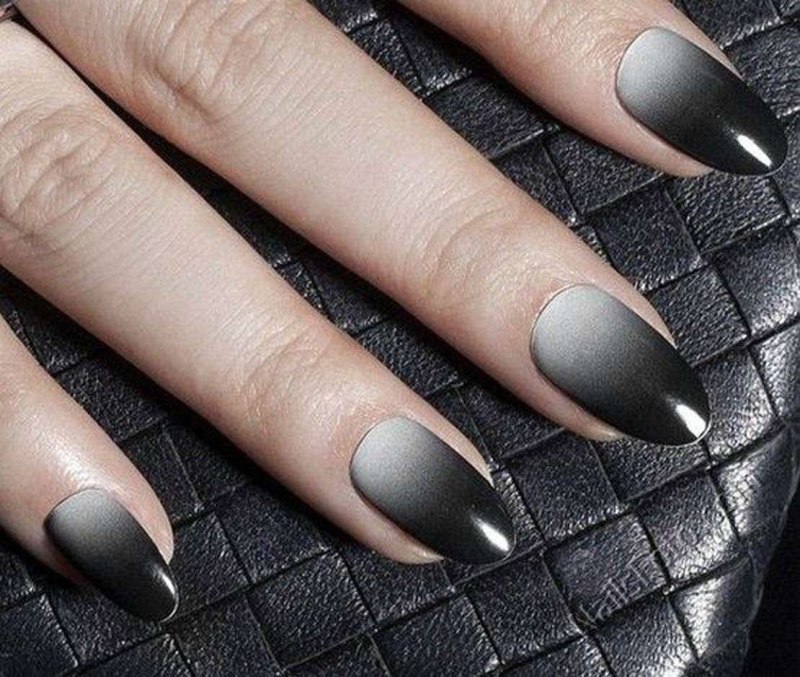 Маникюр Амор