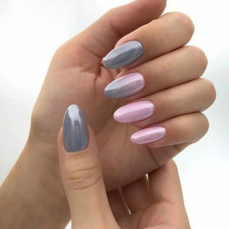 Прозрачный омбре на ногтях фото