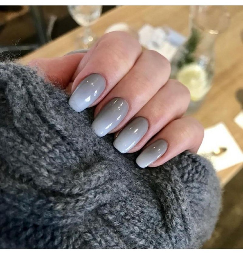 Маникюр омбре черный